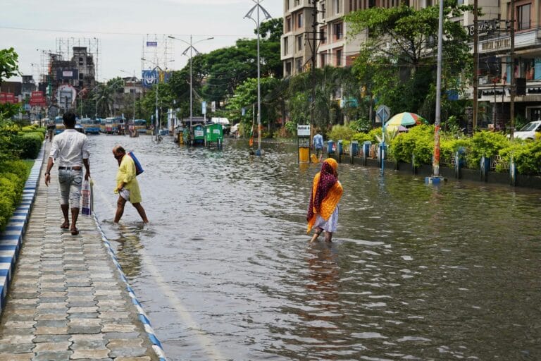 how to protect home during monsoon